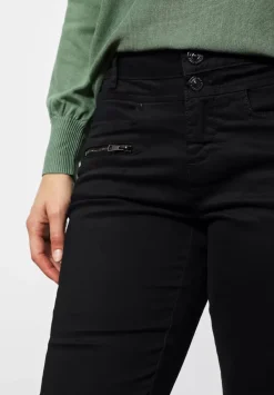 Casual Fit Hose