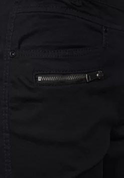 Casual Fit Hose