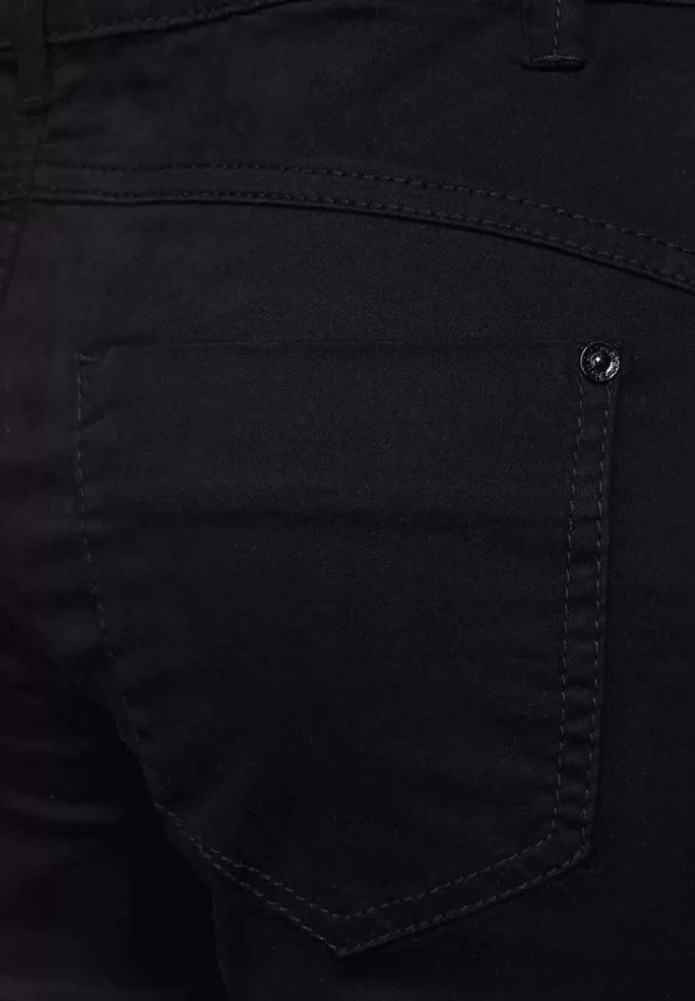 Casual Fit Hose