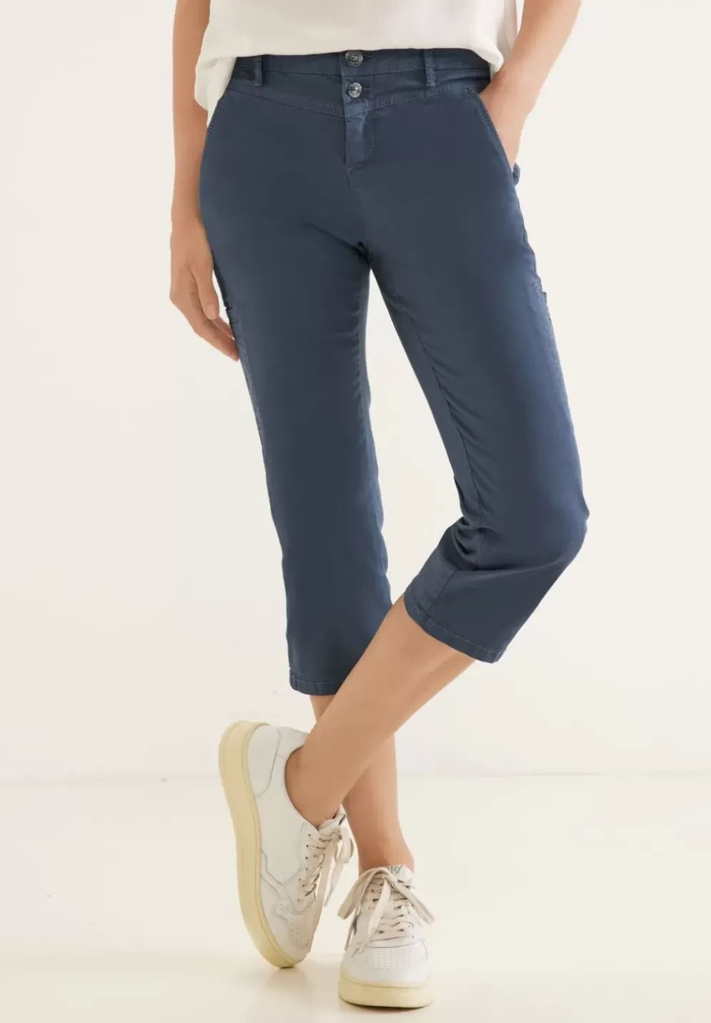 Casual Fit Hose