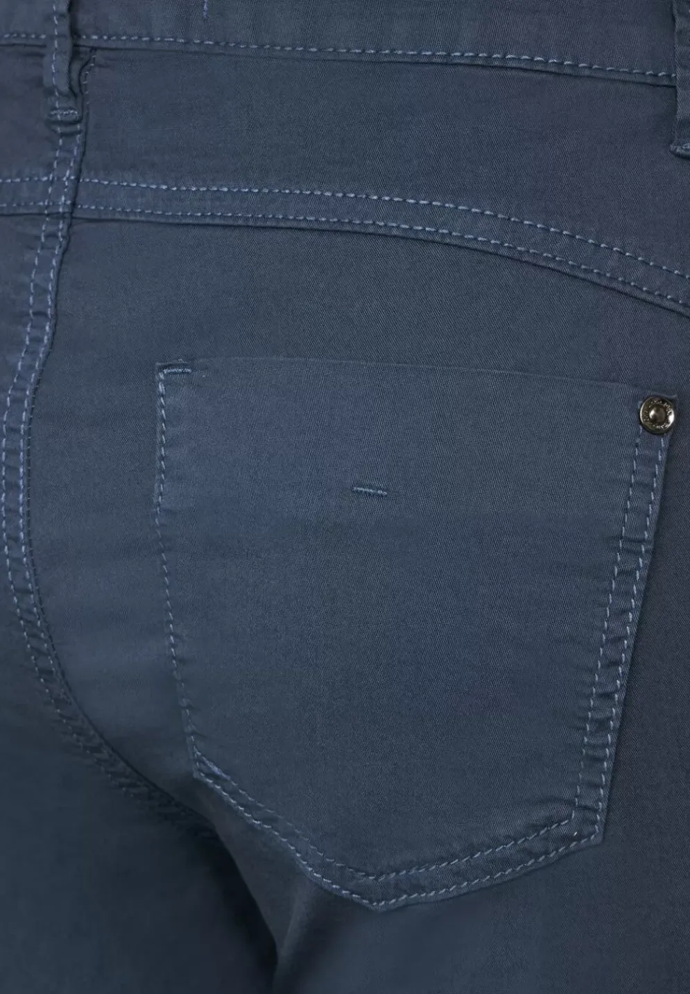Casual Fit Hose