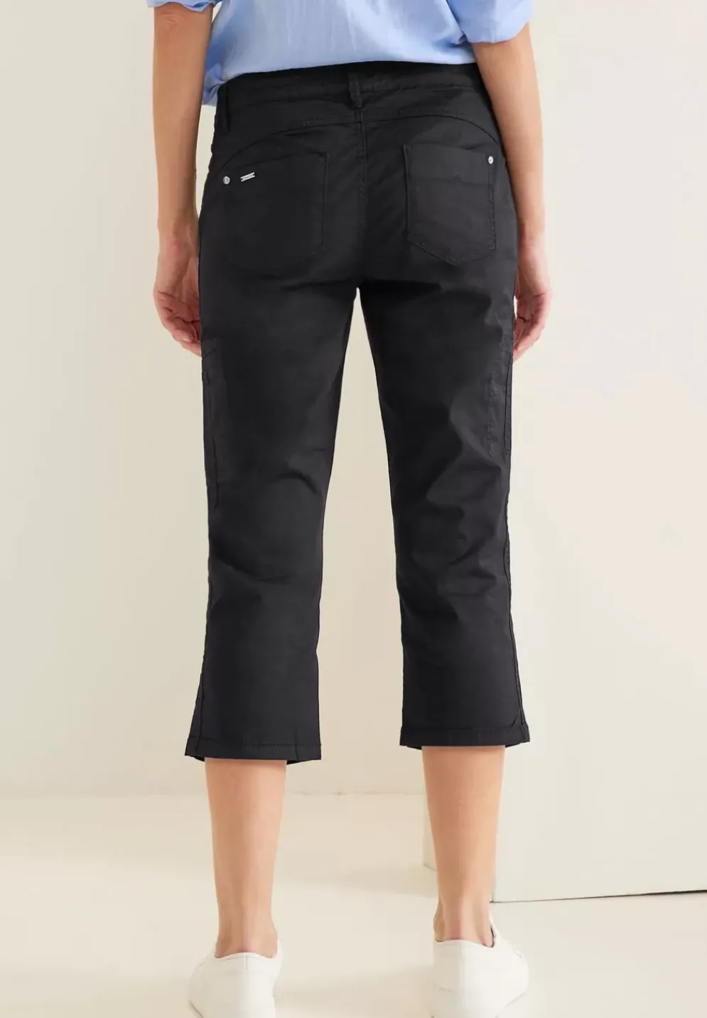 Casual Fit Hose
