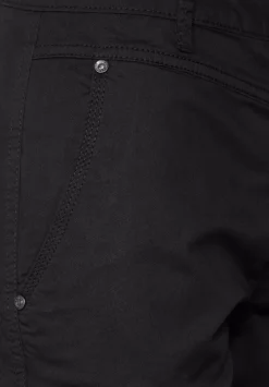 Casual Fit Hose