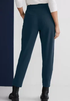 Casual Fit Hose