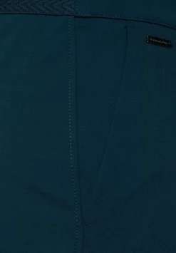 Casual Fit Hose