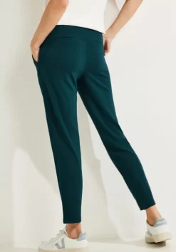 Casual Fit Hose