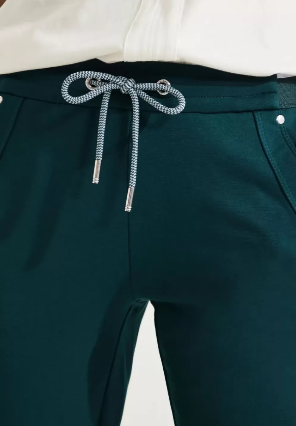 Casual Fit Hose