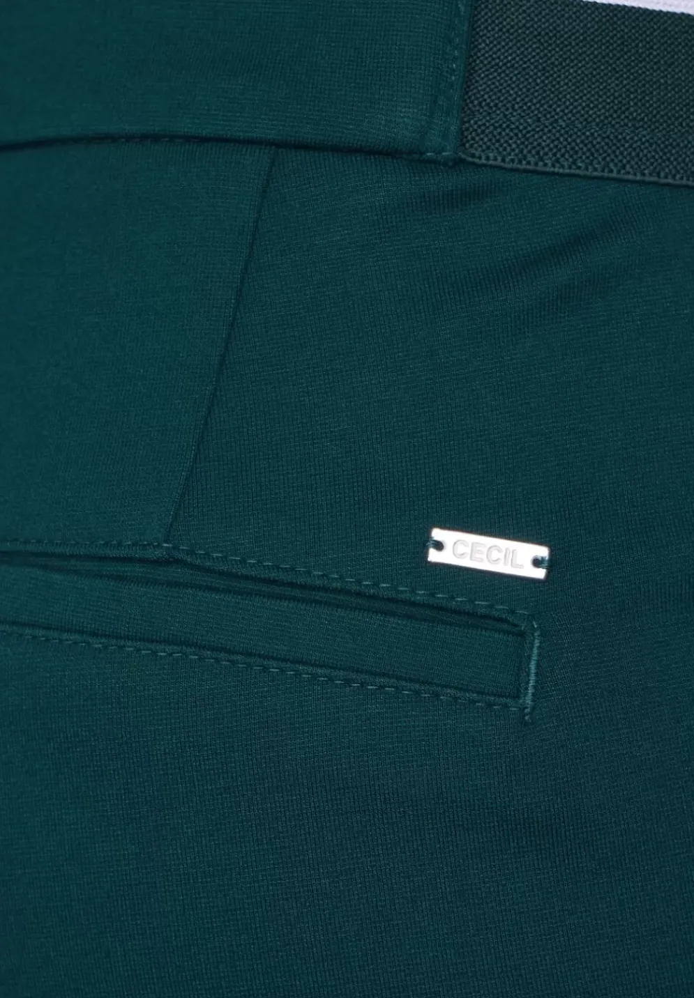 Casual Fit Hose