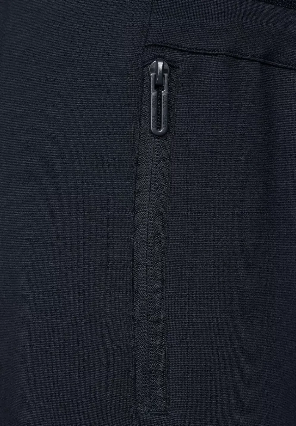 Casual Fit Hose
