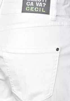 Casual Fit Hose
