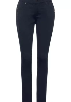 Casual Fit Hose