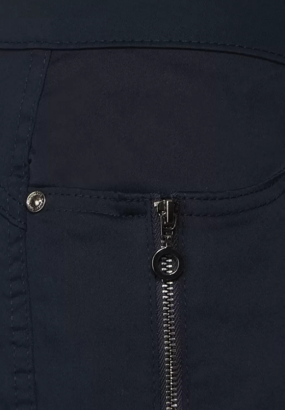 Casual Fit Hose