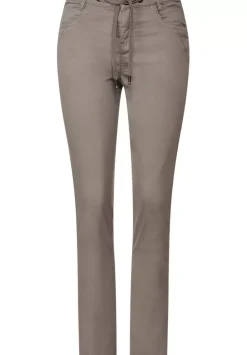 Casual Fit Hose