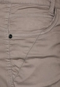 Casual Fit Hose
