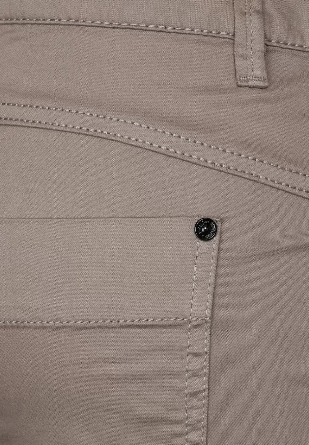 Casual Fit Hose