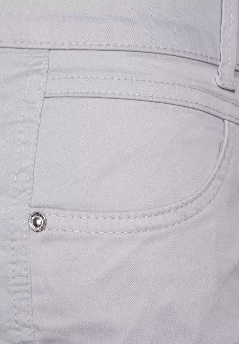 Casual Fit Hose