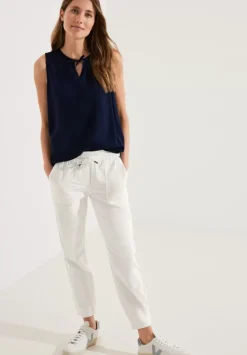 Casual Fit Hose