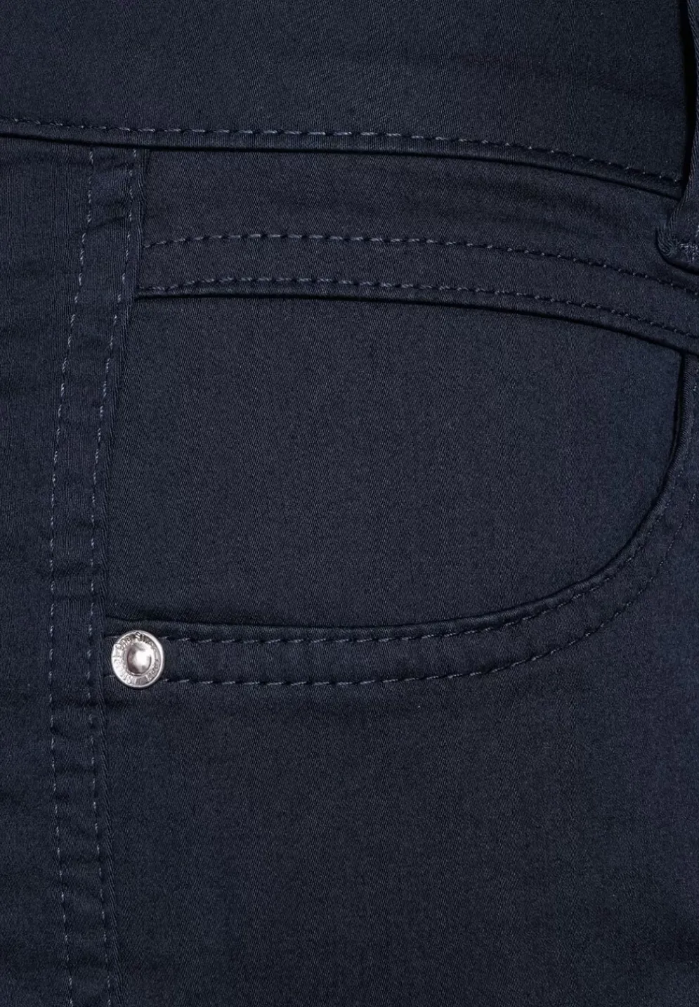 Casual Fit Hose