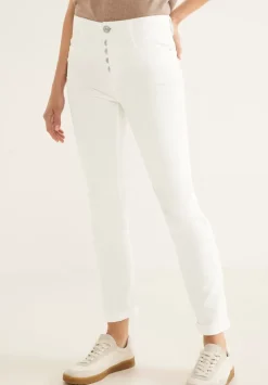 Casual Fit Hose