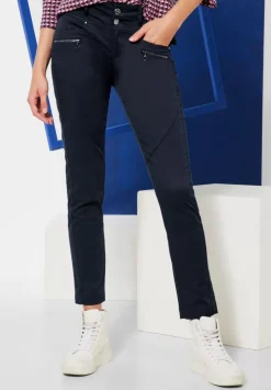 Casual Fit Hose