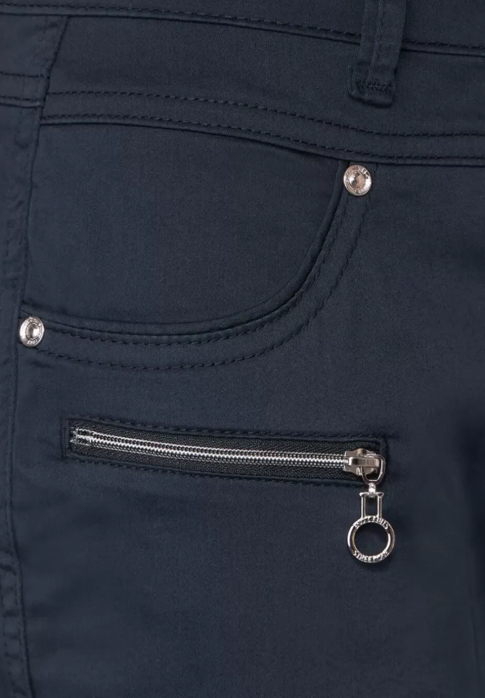 Casual Fit Hose