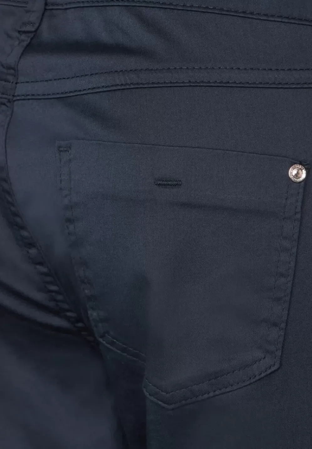 Casual Fit Hose
