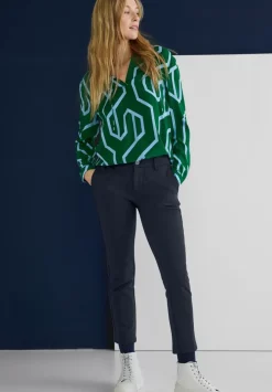 Casual Fit Hose