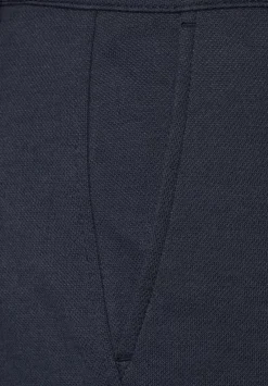 Casual Fit Hose