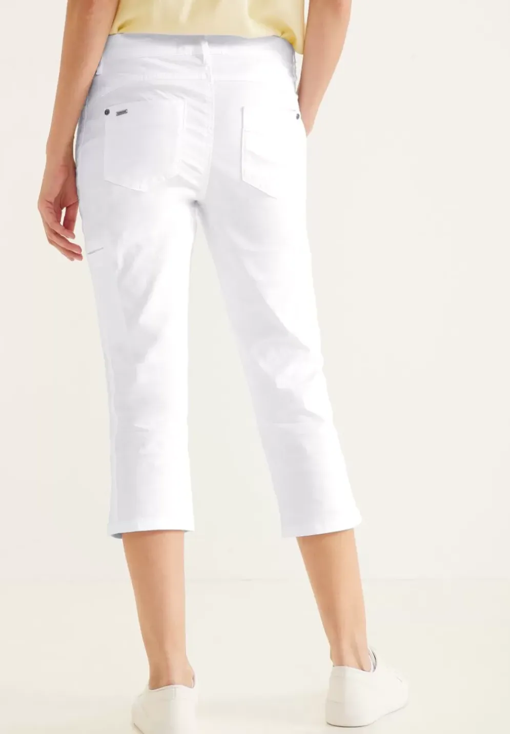 Casual Fit Hose