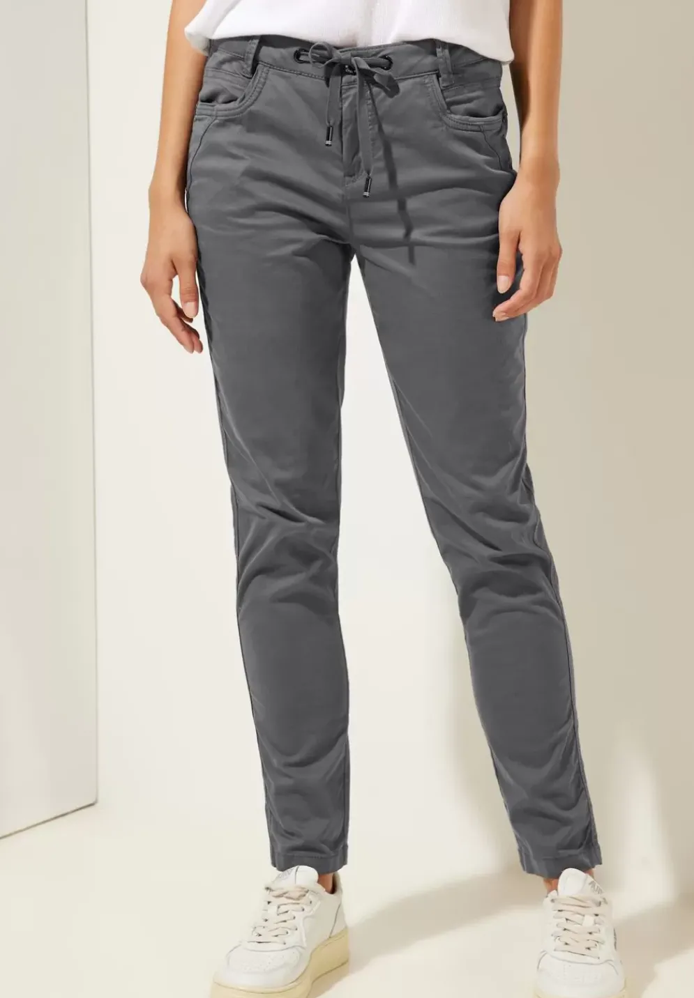 Casual Fit Hose