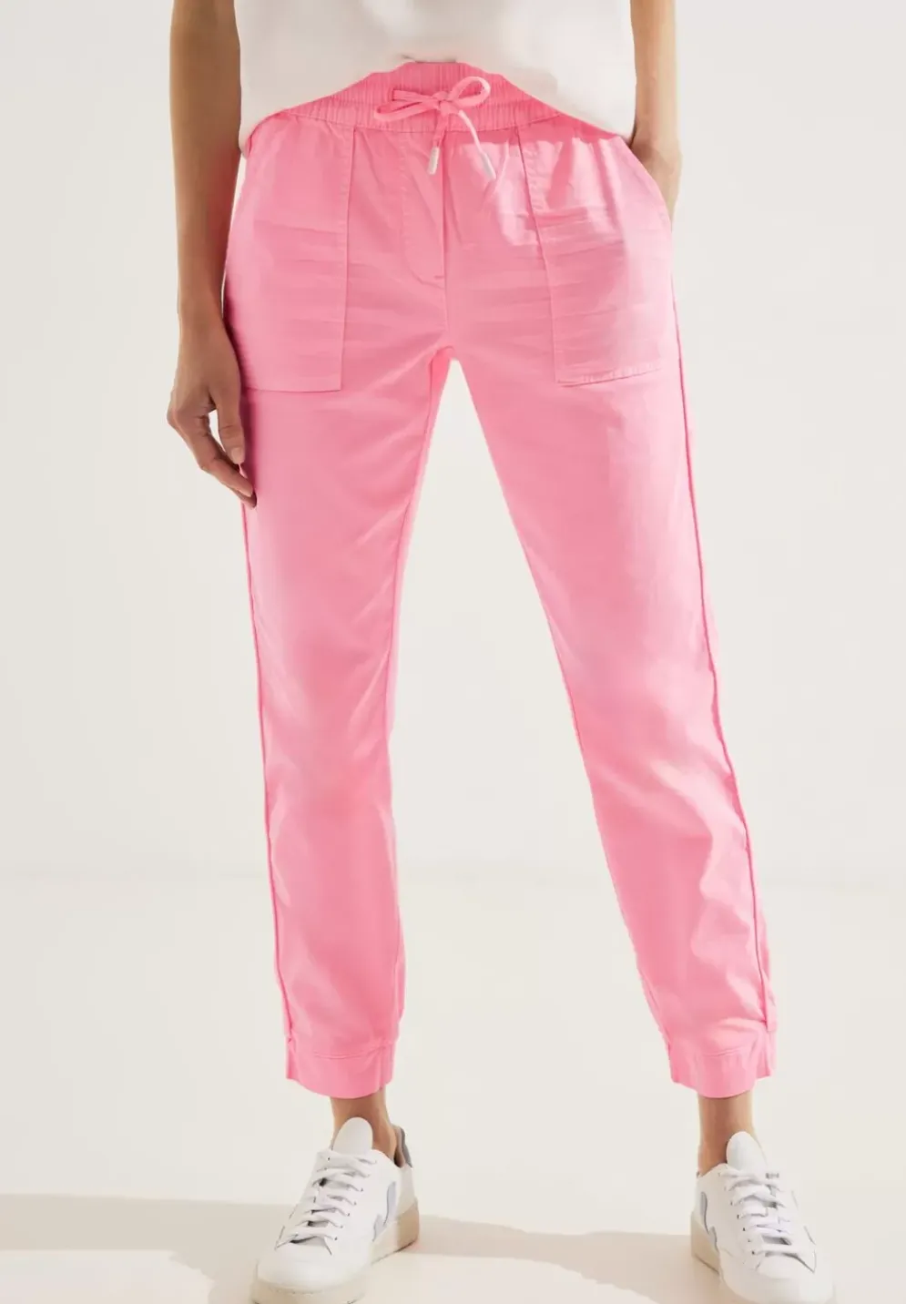 Casual Fit Hose