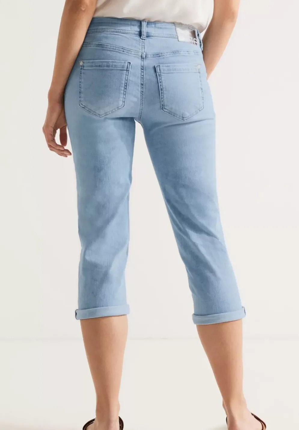 Casual Fit Hose In 3/4