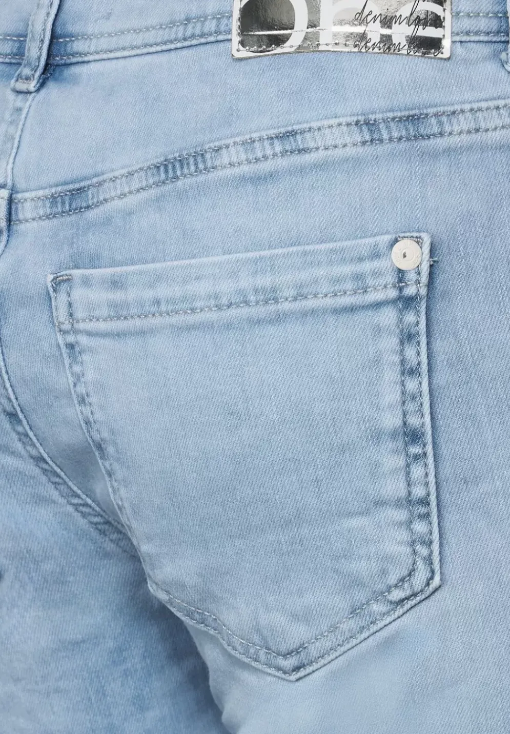 Casual Fit Hose In 3/4