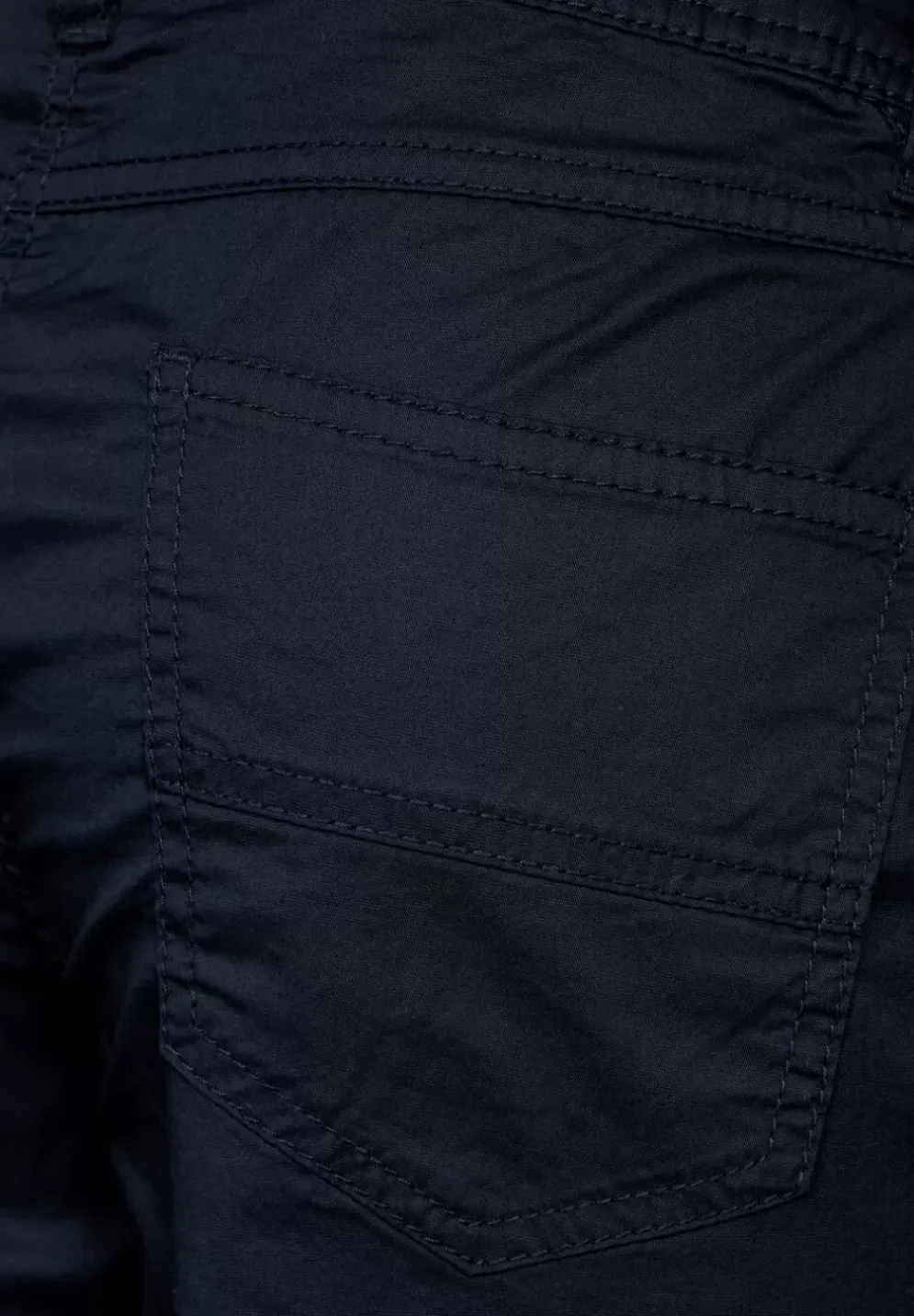 Casual Fit Hose In 7/8