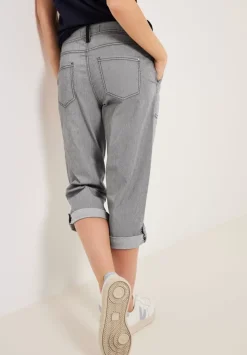 Casual Fit Hose In 3/4