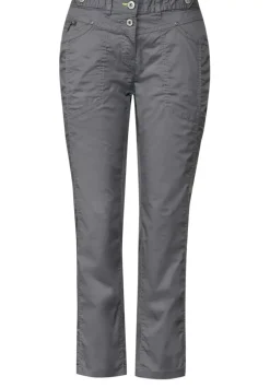 Casual Fit Hose In 7/8
