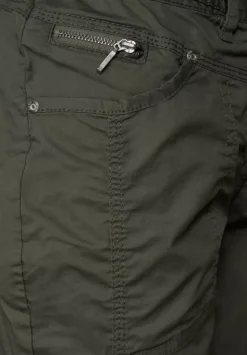 Casual Fit Hose In 7/8