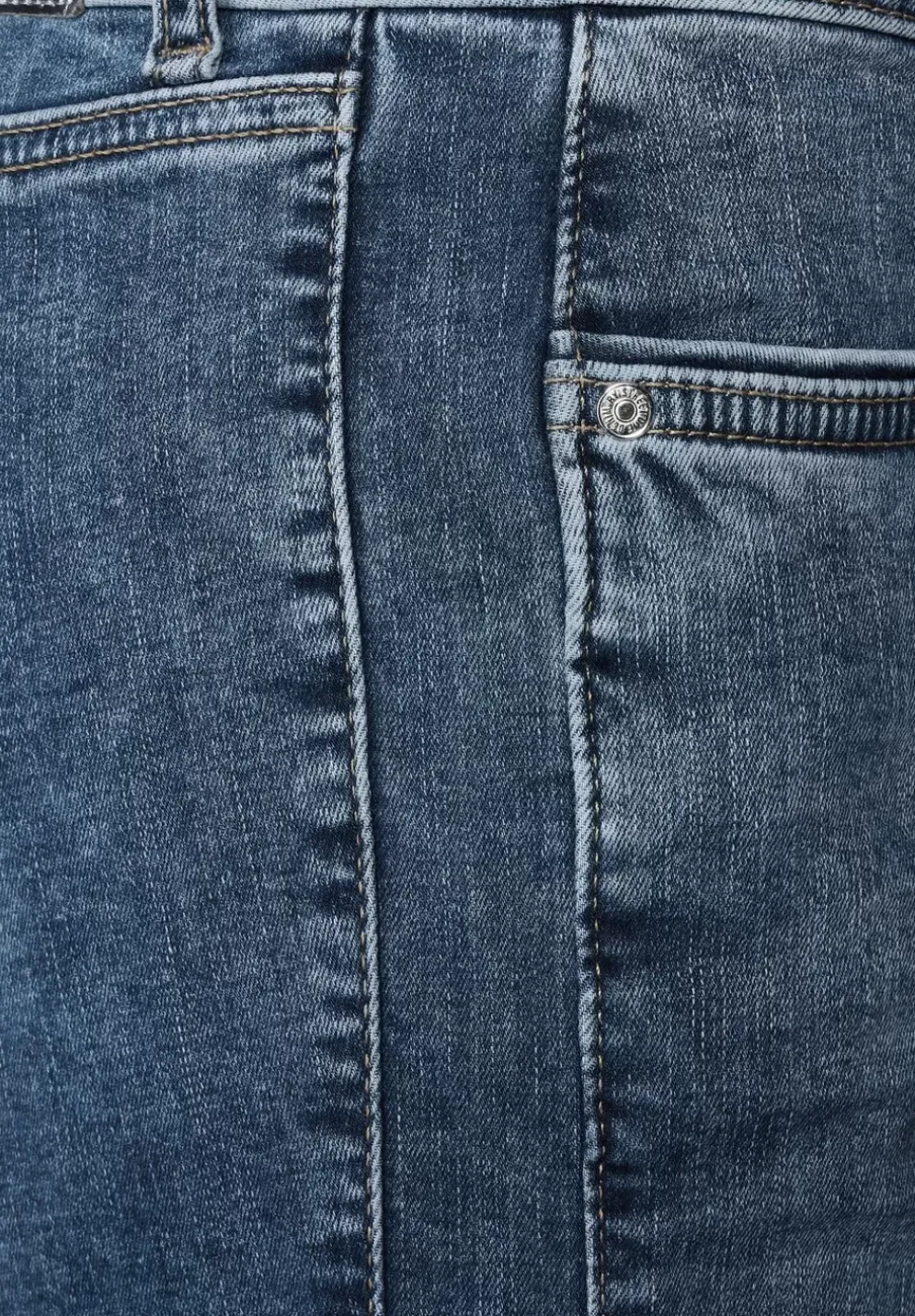 Casual Fit Jeans