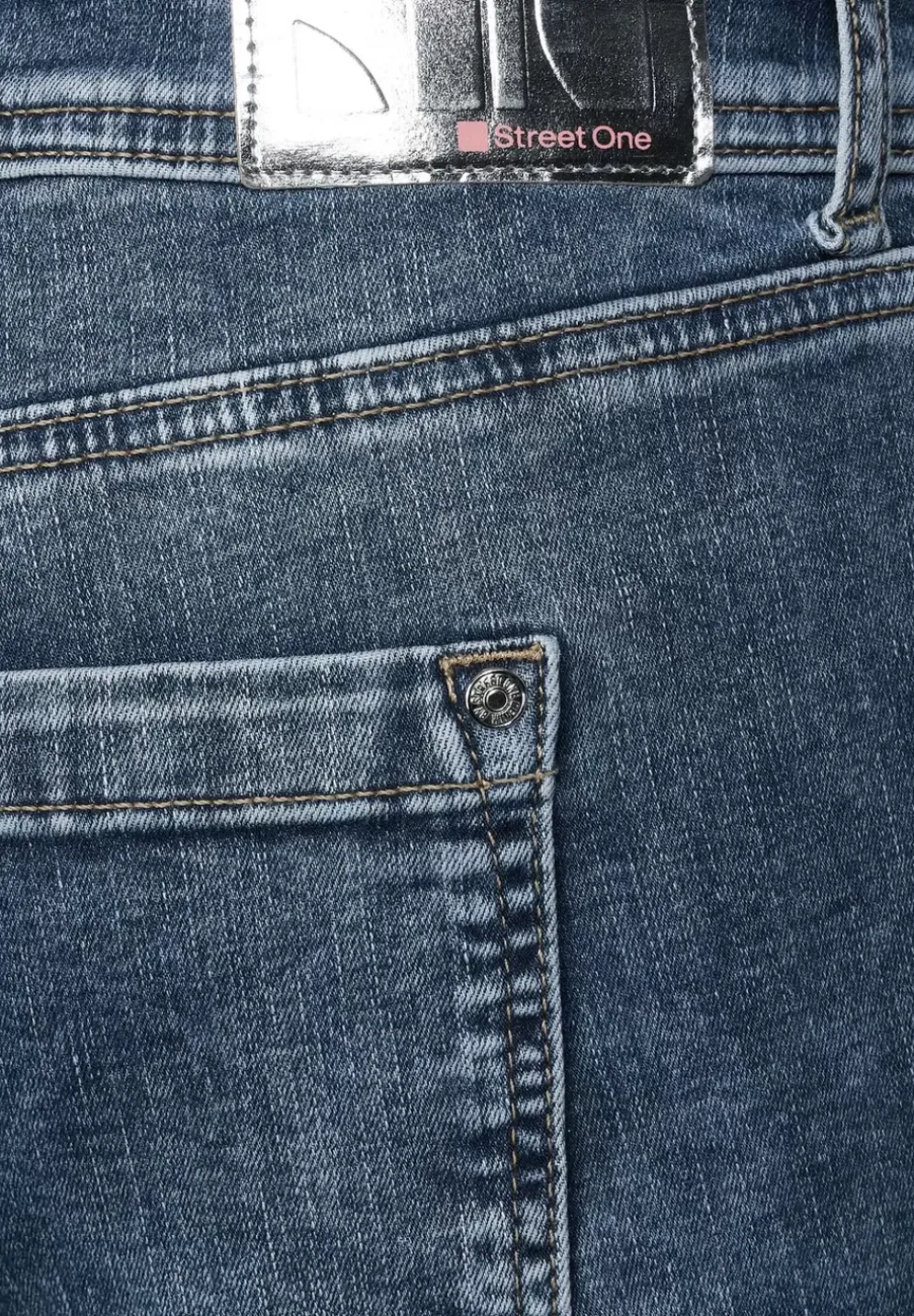 Casual Fit Jeans
