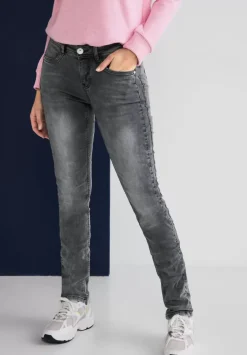Casual Fit Jeans