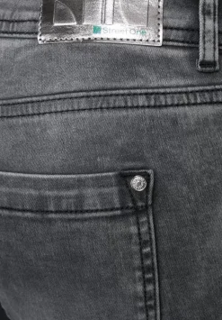 Casual Fit Jeans
