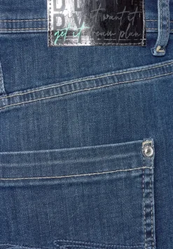 Casual Fit Jeans