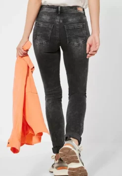 Casual Fit Jeans