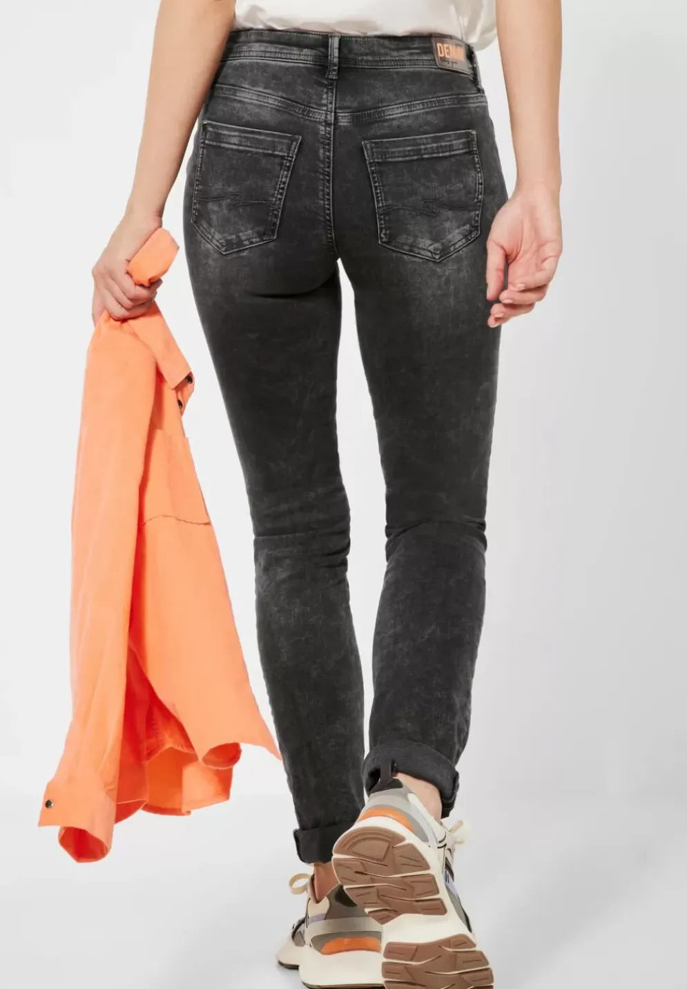 Casual Fit Jeans