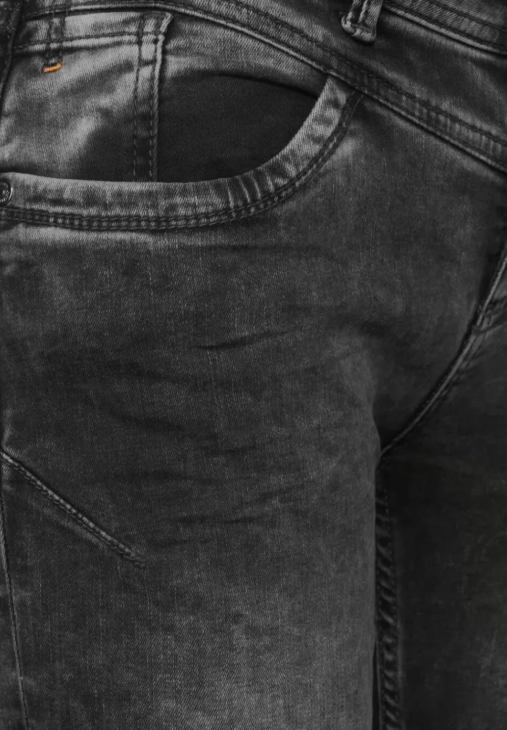 Casual Fit Jeans
