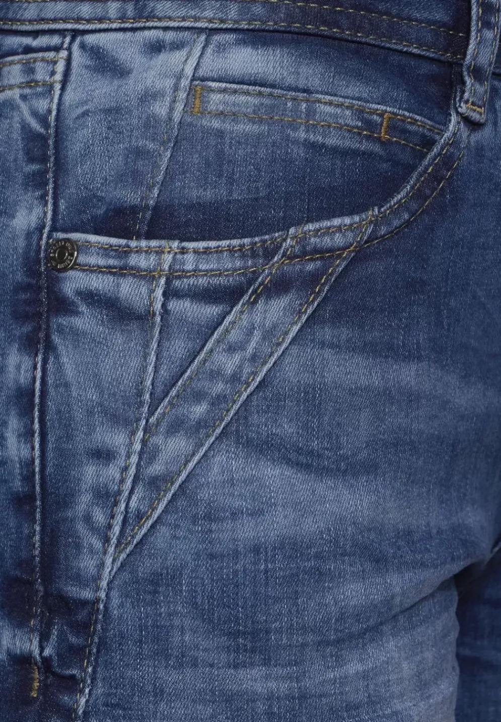 Casual Fit Jeans
