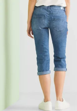Casual Fit Jeans