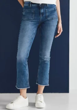 Casual Fit Jeans