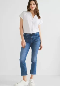 Casual Fit Jeans