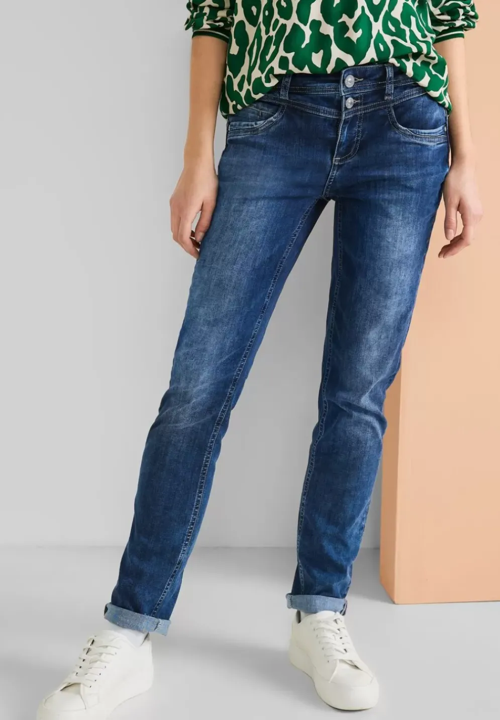 Casual Fit Jeans